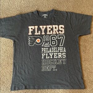 NWOT 47 Brand Gray Philadelphia Flyers Tee